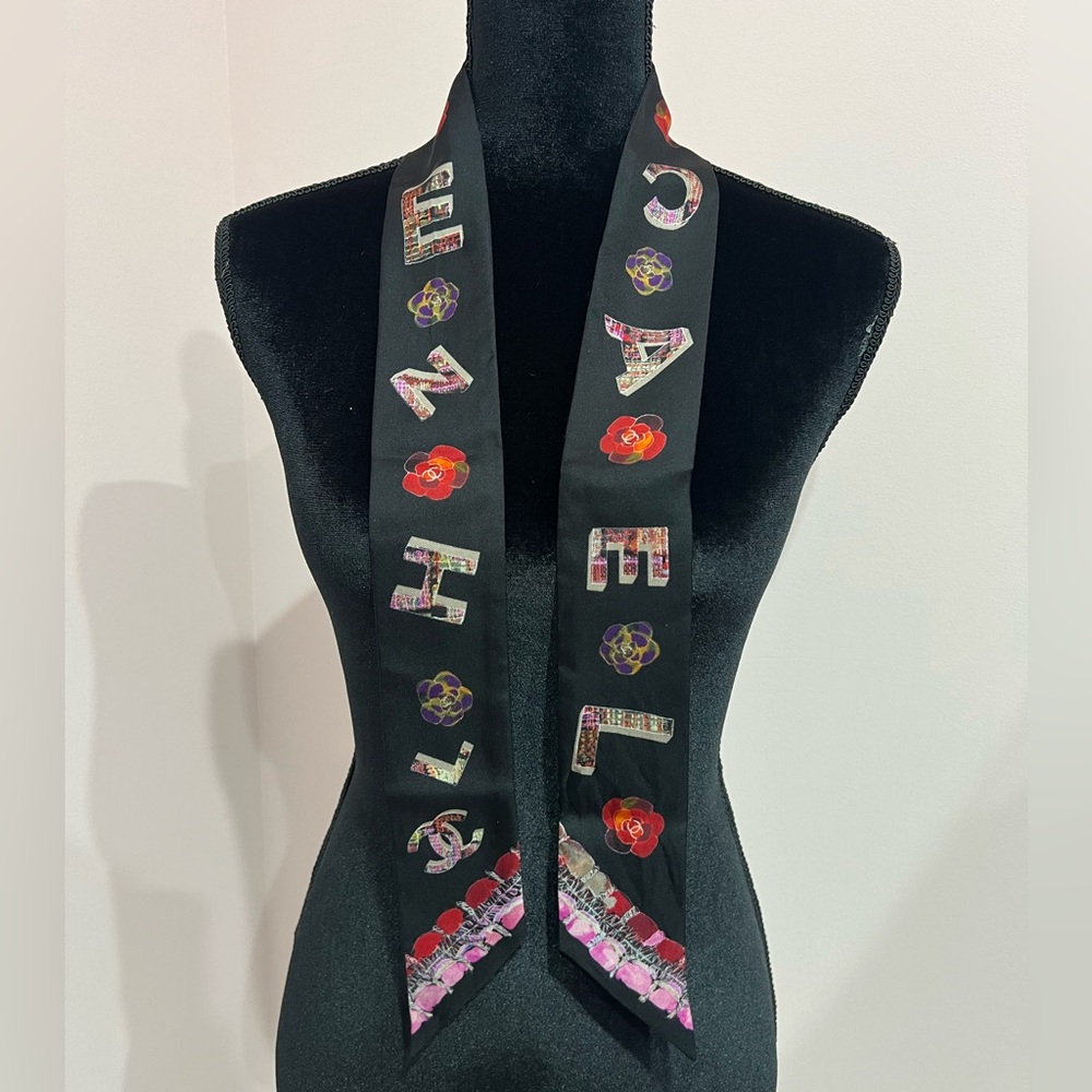 PLEASE READ! – Chanel Customer Appreciation - Picture 5 of 13